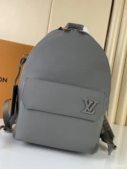 Rep ladies LOUIS VUITTON BACKPACK TAKEOFF 0225