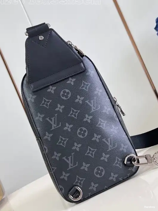 Rep ladies VUITTON LOUIS Avenue Slingbag-16*33*5.7CM 0219