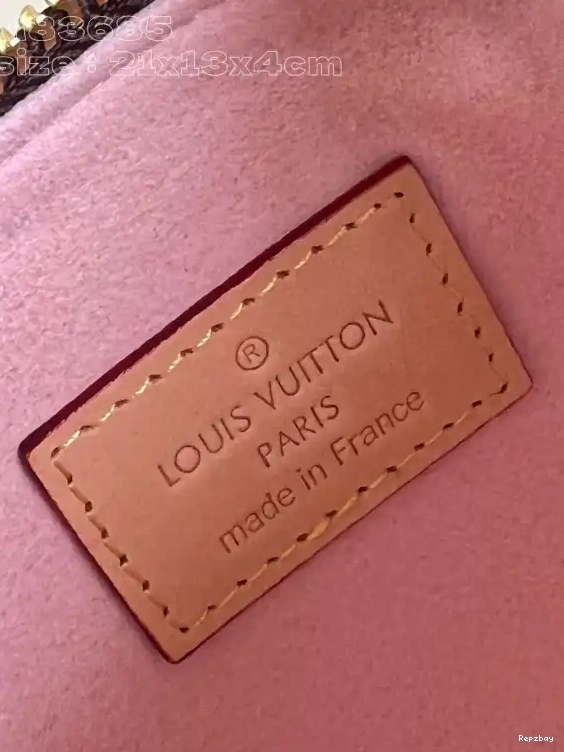 Rep ladies VUITTON Lexington Pouch-21.5*13*4.5CM LOUIS 0213