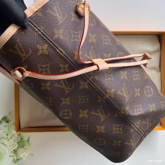 Rep ladies Neverfull Louis MM Vuitton 0212