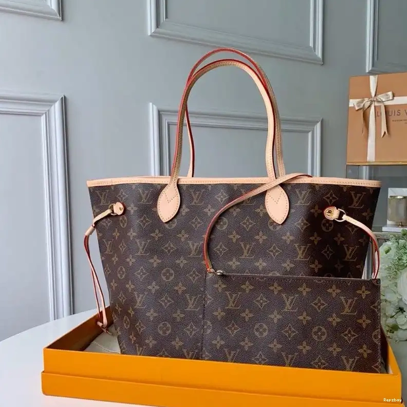 VUITTON NEVERFULL MM LOUIS 0227