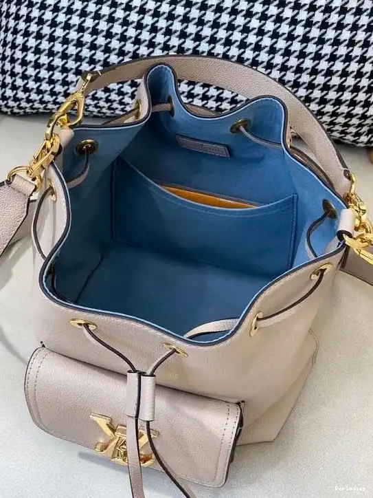 Fake Louis Bags LOCKME LOUIS BUCKET VUITTON 0215