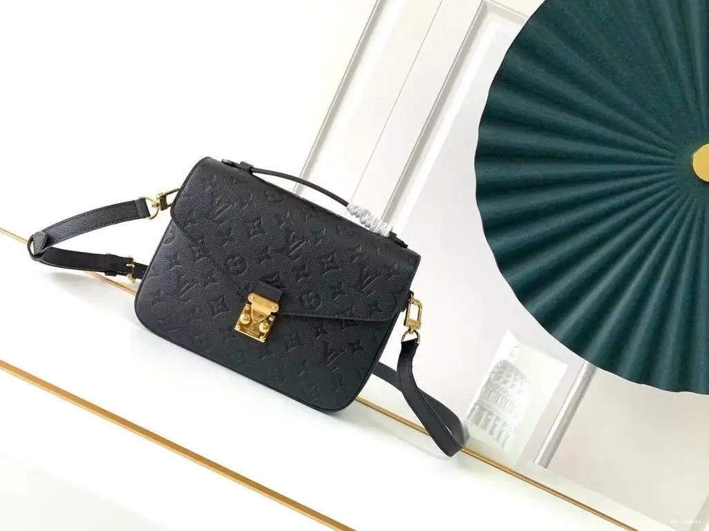 Fake Louis Bags Vuitton Louis Metis Pochette 0213