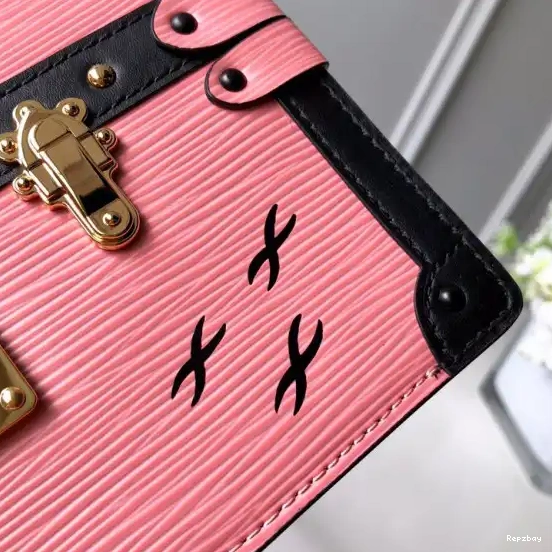 Repzbay Vuitton Louis TRUNK CLUTCH 0218