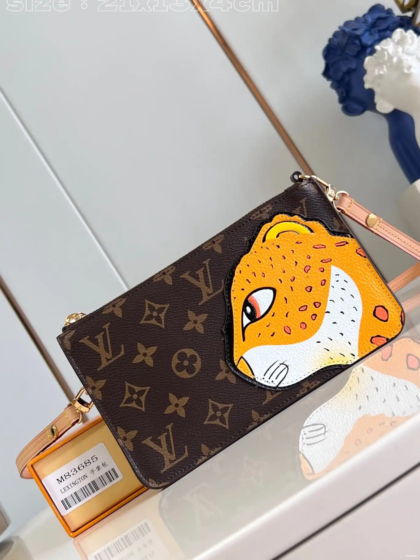 Rep ladies VUITTON Lexington Pouch-21.5*13*4.5CM LOUIS 0213