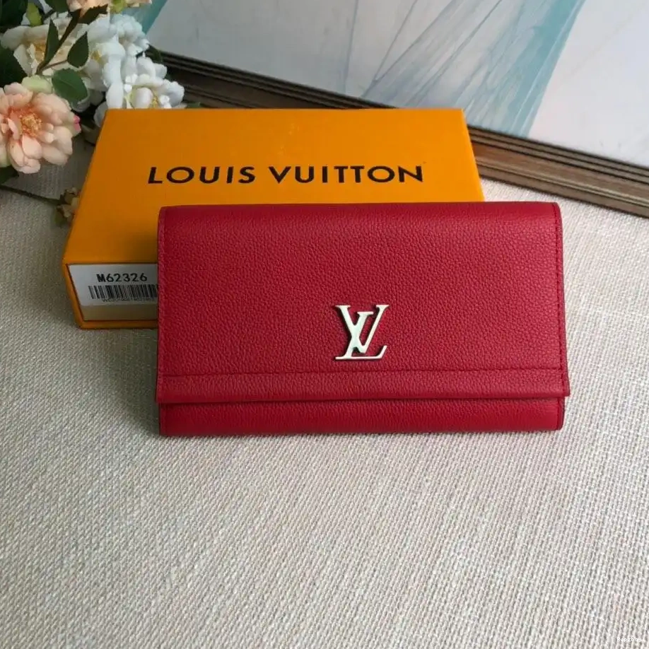 LOCKME LOUIS WALLET VUITTON 0227