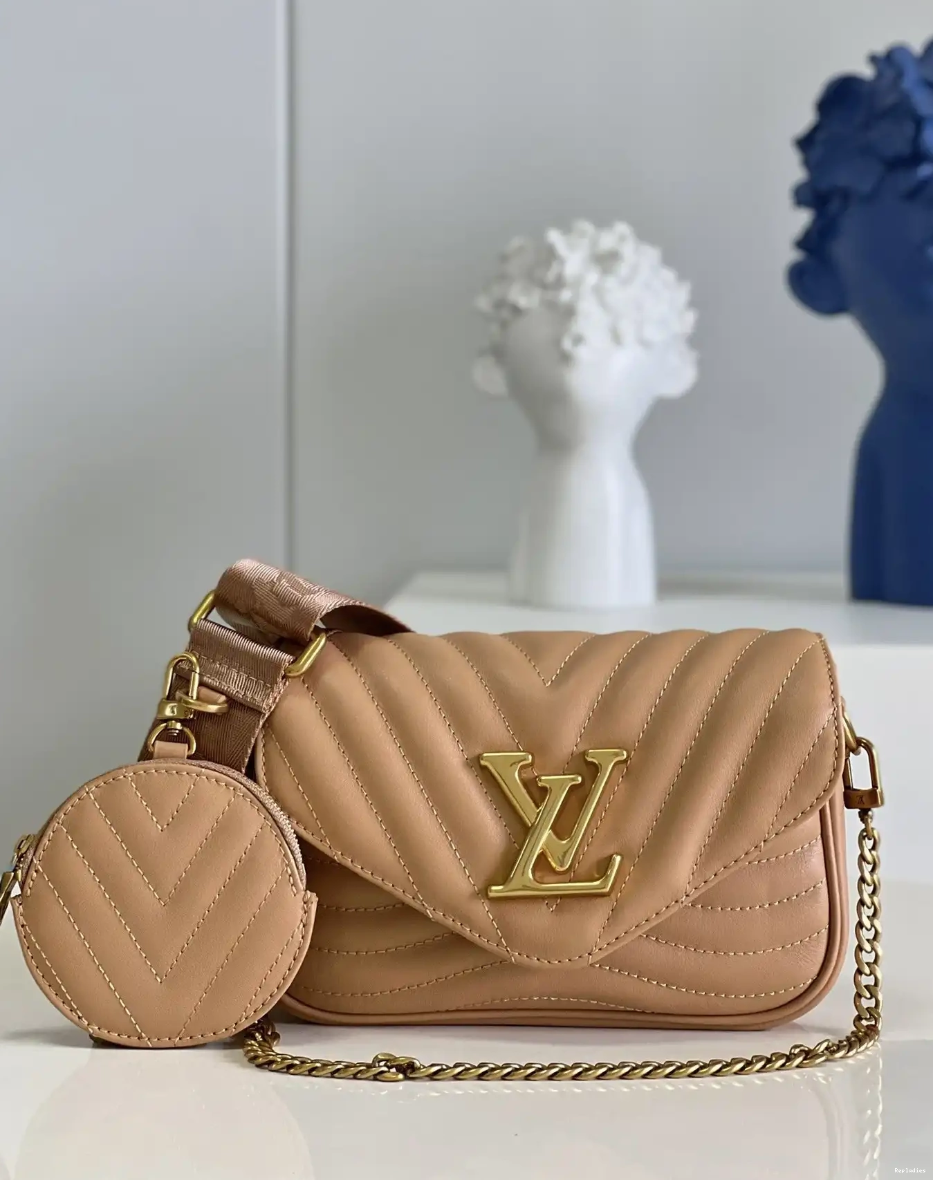 LOUIS VUITTON MULTI-POCHETTE WAVE NEW 0212