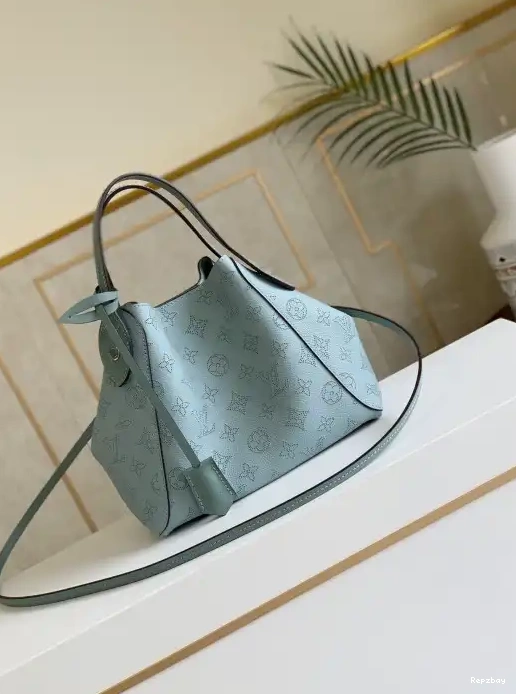 Repzbay VUITTON PM HINA LOUIS 0225