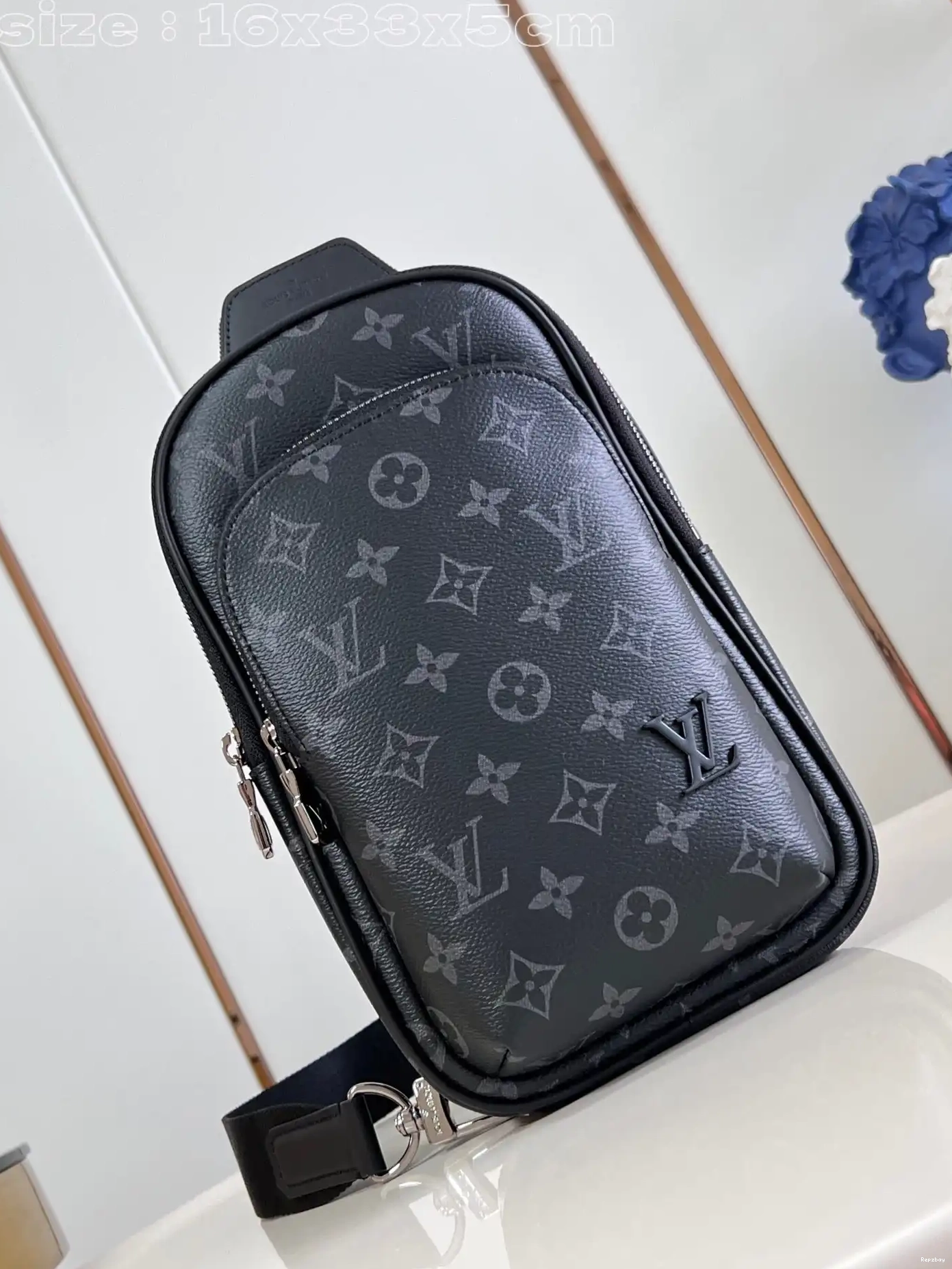 Rep ladies VUITTON LOUIS Avenue Slingbag-16*33*5.7CM 0219