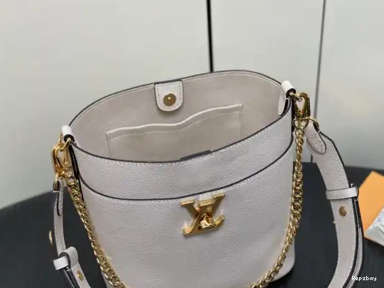 Fake Louis Bags Walk VUITTON 20 x LOUIS and 20.5 x Lock - 12CM 0227