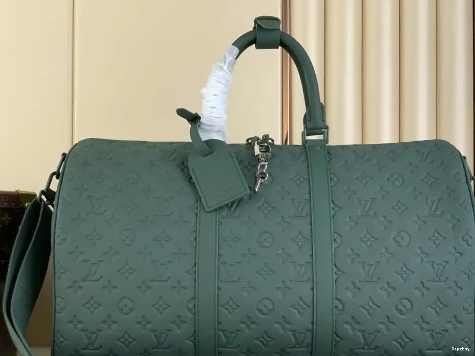 LOUIS VUITTON BANDOULIÈRE KEEPALL 50 0227