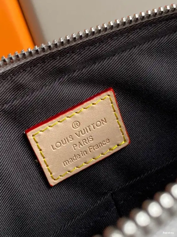 Repzbay VUITTON MESSENGER TRIO LOUIS 0227