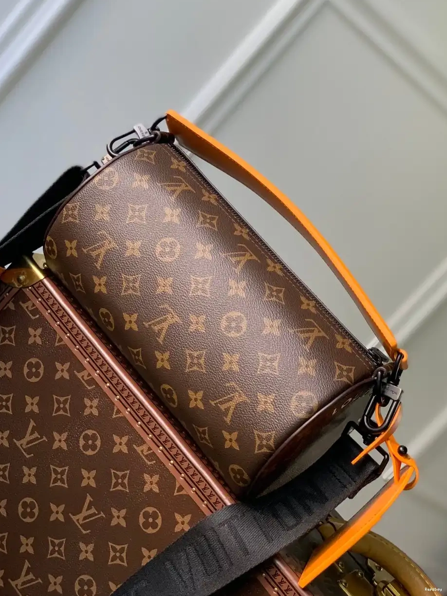 Rep ladies LOUIS Soft Polochon PM VUITTON 0218