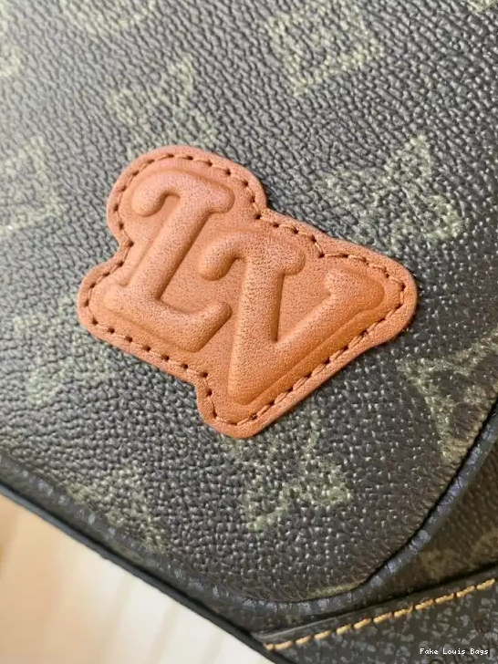 Repzbay MESSENGER LOUIS TRIO VUITTON 0226