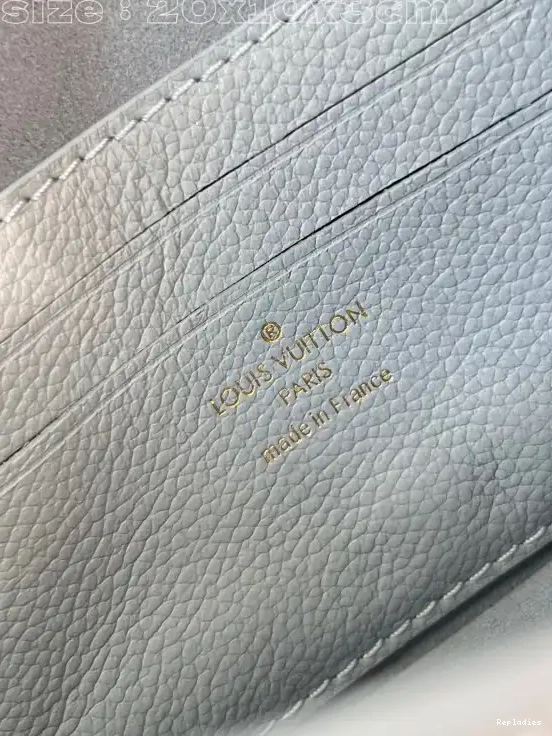 Repladies VUITTON Chain LOUIS On Lily Wallet 0301