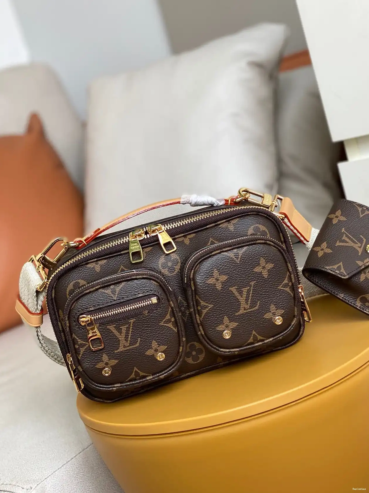 CROSSBODY VUITTON UTILITY LOUIS 0301