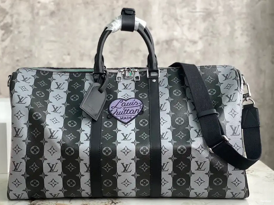 LOUIS 50 VUITTON BANDOULIÈRE KEEPALL 0303