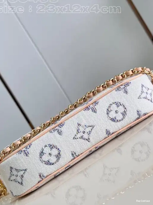 Fake Louis Bags Chain Wallet Ivy-23.5*12*4.3cm VUITTON on LOUIS 0303