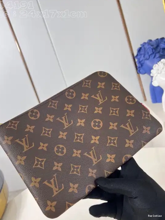 Fake Louis Bags LOUIS JOUR-24*17*1cm VUITTON POCHETTE 0303