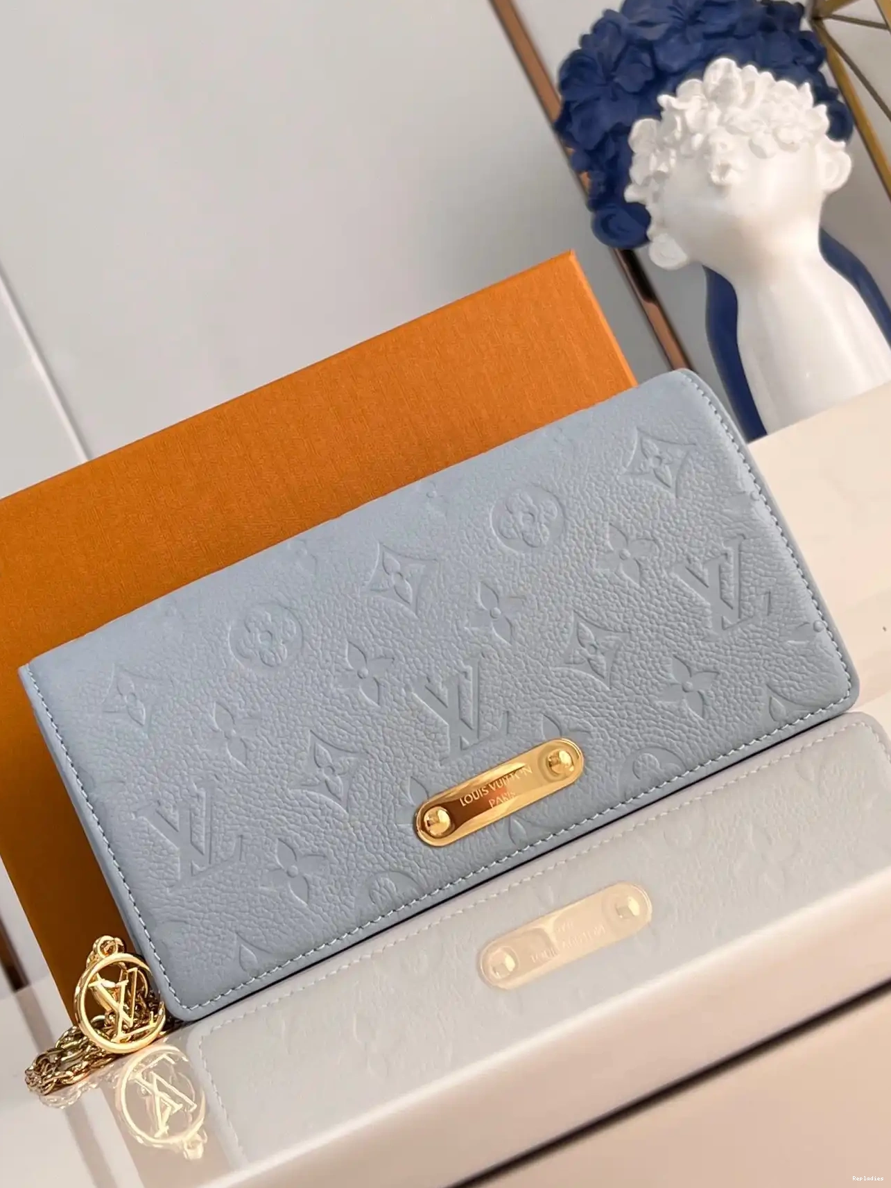 VUITTON Chain LOUIS On Lily Wallet 0301