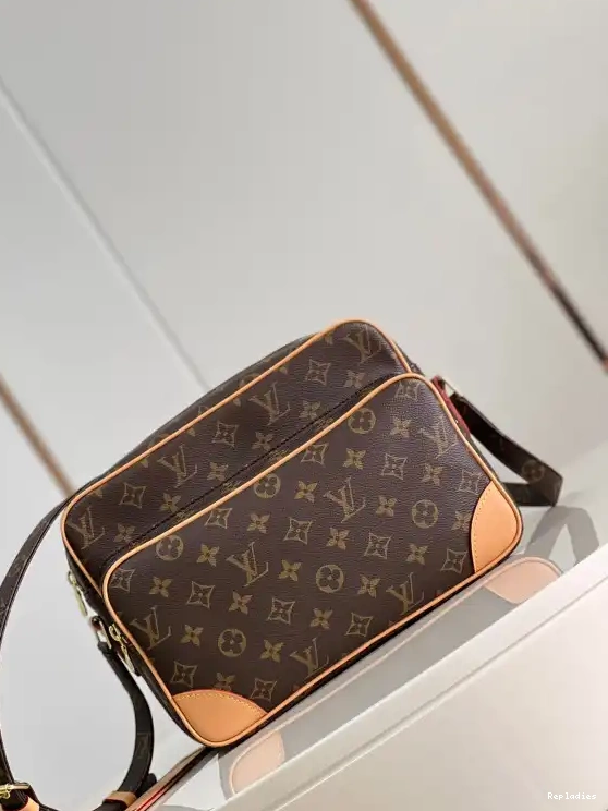 Fake Louis Bags MESSENGER LOUIS VUITTON 0301