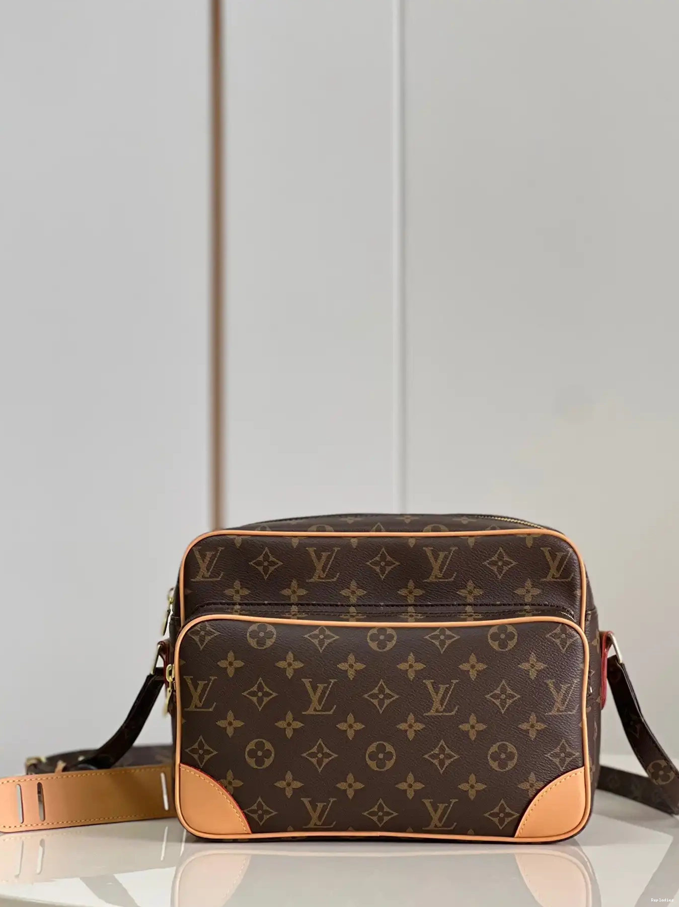 Fake Louis Bags MESSENGER LOUIS VUITTON 0301